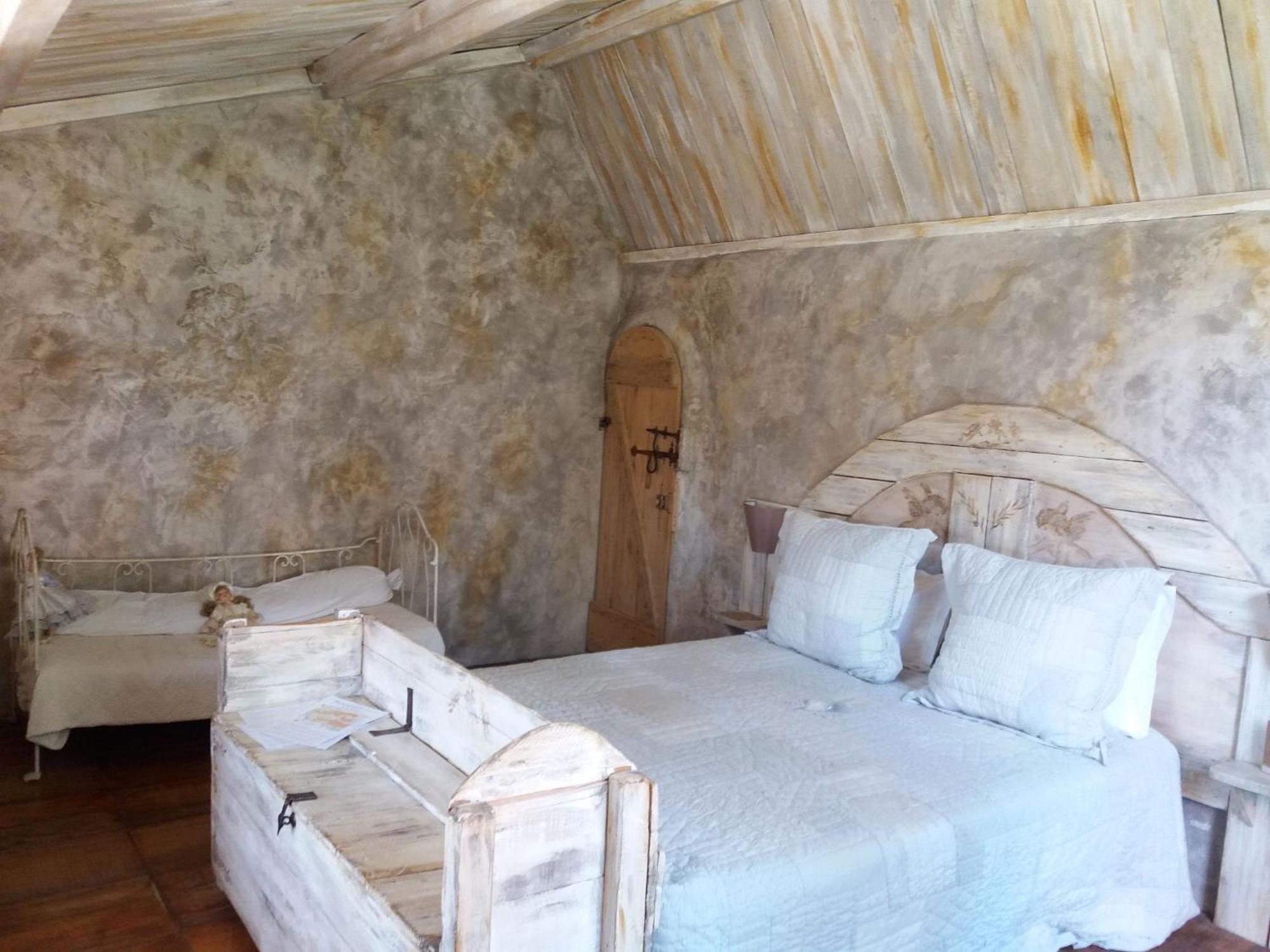 La Medievale Du Luberon Roussillon en Isere Zimmer foto